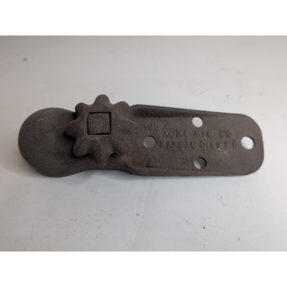 Vintage Antique Acme Mfg Co #100 Cast Iron Trailer Hitch Coupl Farm Garage Decor